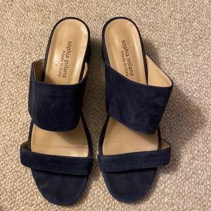Blue suede sandal